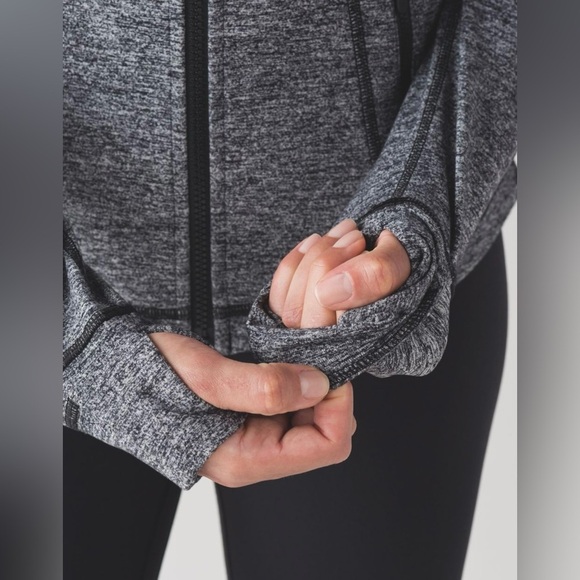 Lululemon Define Jacket Size 6 Long Sleeve Full Zip
Heathered Black - Picture 4 of 15